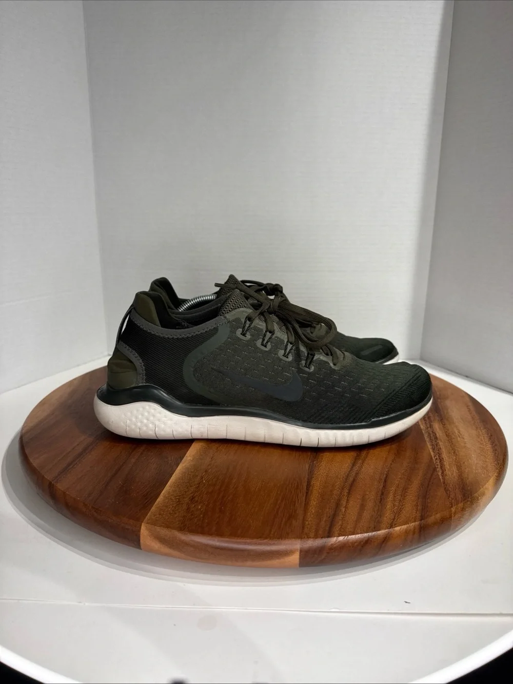 Nike Free Run 2018 Cargo Green Running Sneaker Shoe Men's Size 10